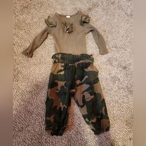 Girls onesie set